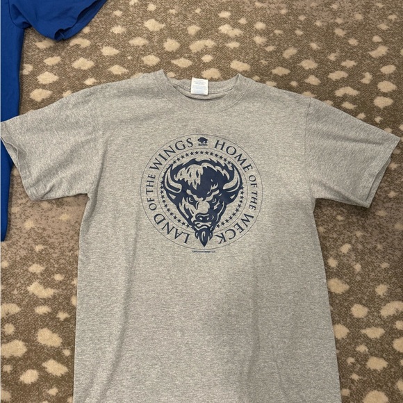 Buffalo Bills and Buffalo fans!  Two EUC t-shirts - Picture 3 of 5